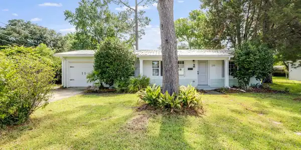 270 Gregory Drive
