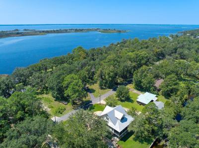 400 Pitts Bayshore Drive