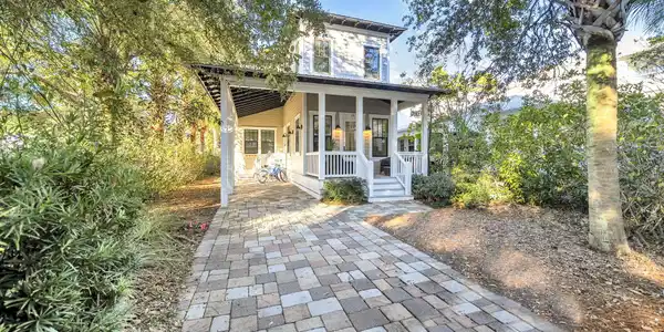 13 Eastern Lake Court