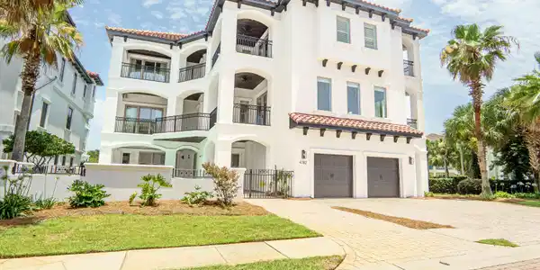 4782 Ocean Boulevard