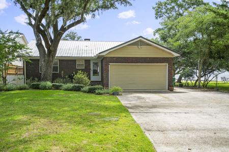 2498 Bay Grove Road