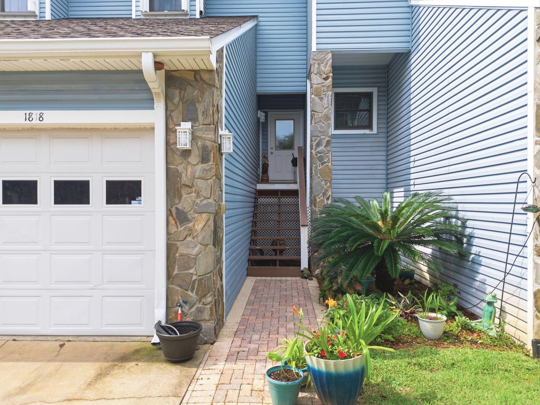 Image 2: 4-web-or-mls-1818-sea-pines-ln
