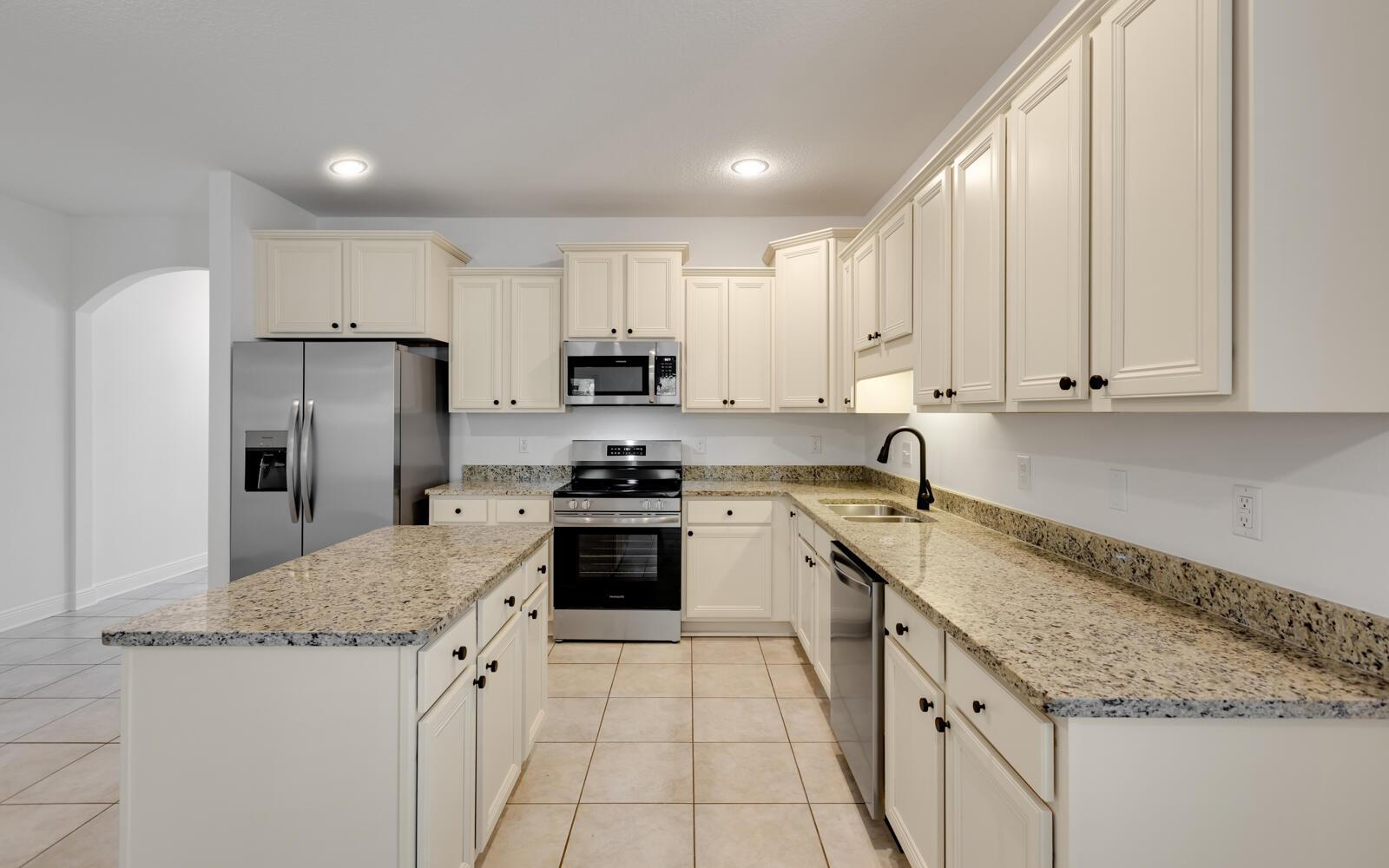 Image 3: 379WhitmanWay-9
