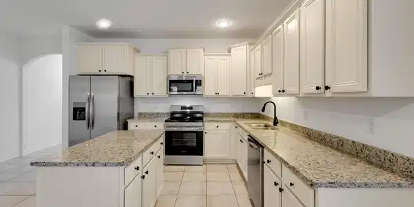 Image 3: 379WhitmanWay-9