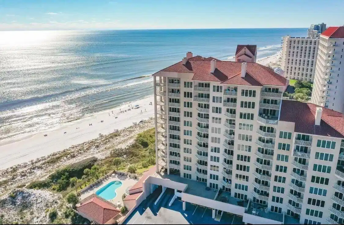Image 1: Beach Manor