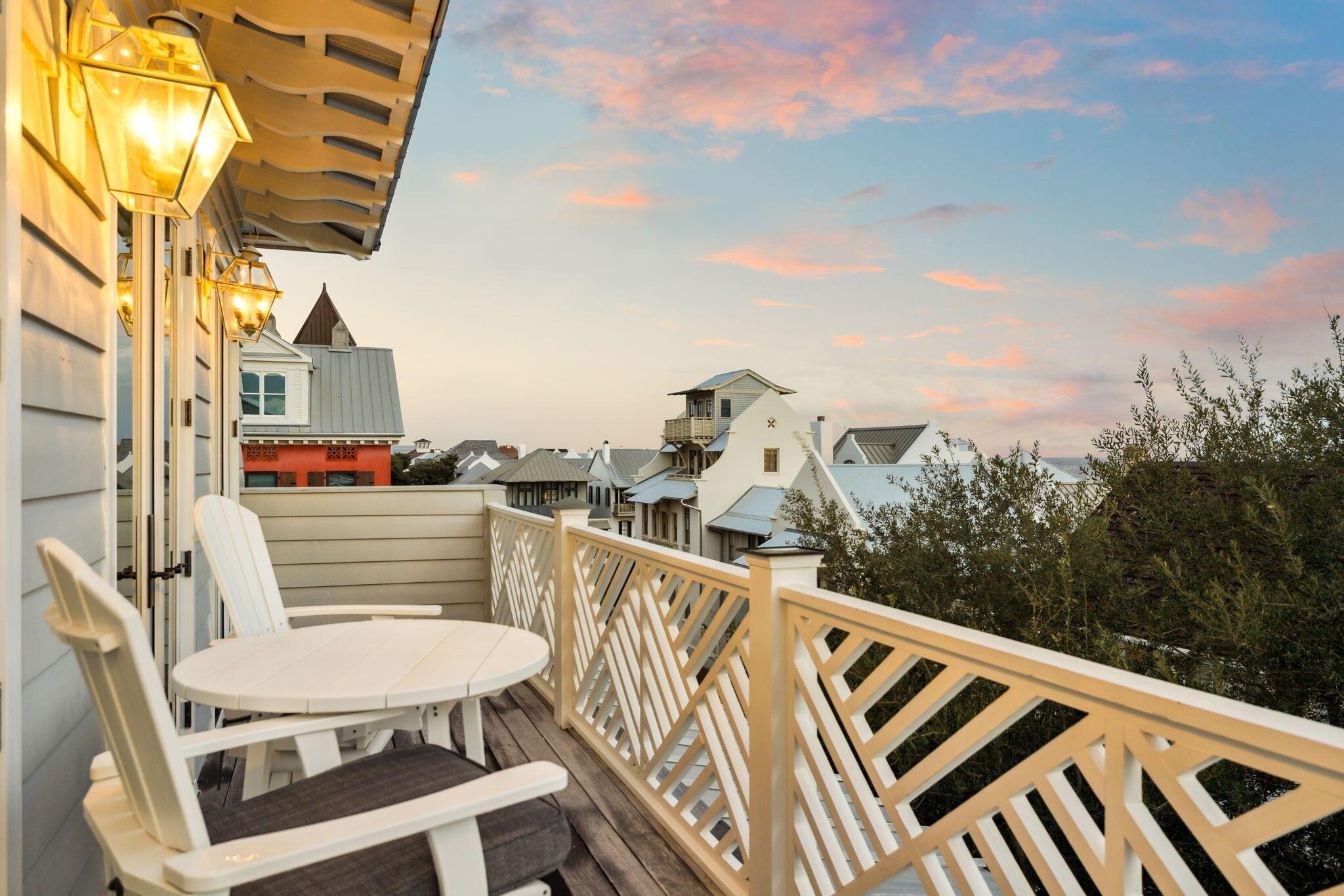 Image 4: Balcony off 3rd floor Master Guif views