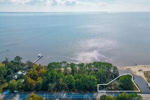 Lot 1 W State Highway 20