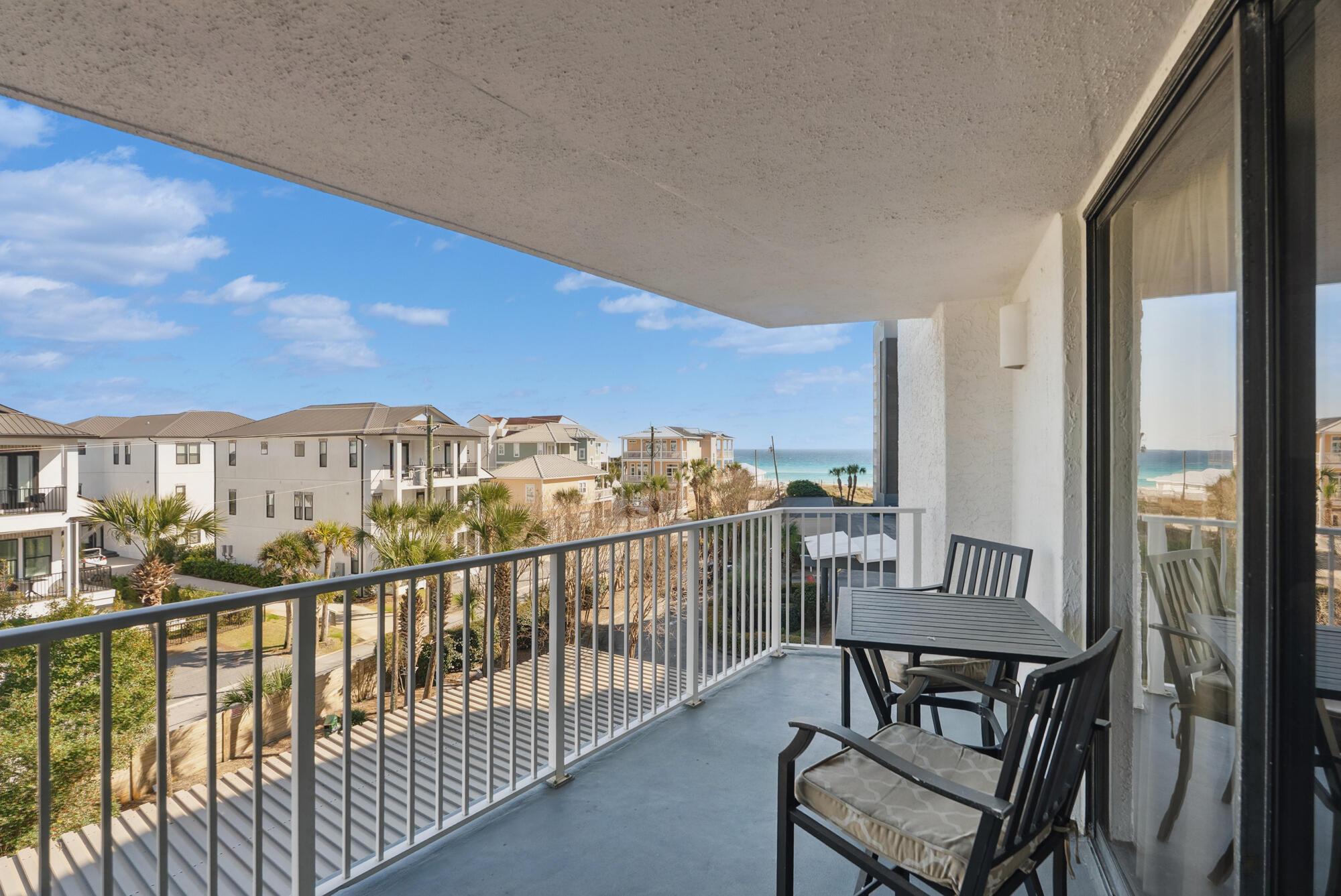 Image 4: Gulf Front Balcony 1