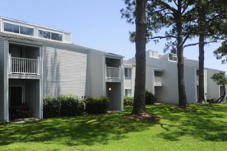 101 Old Ferry Road Road