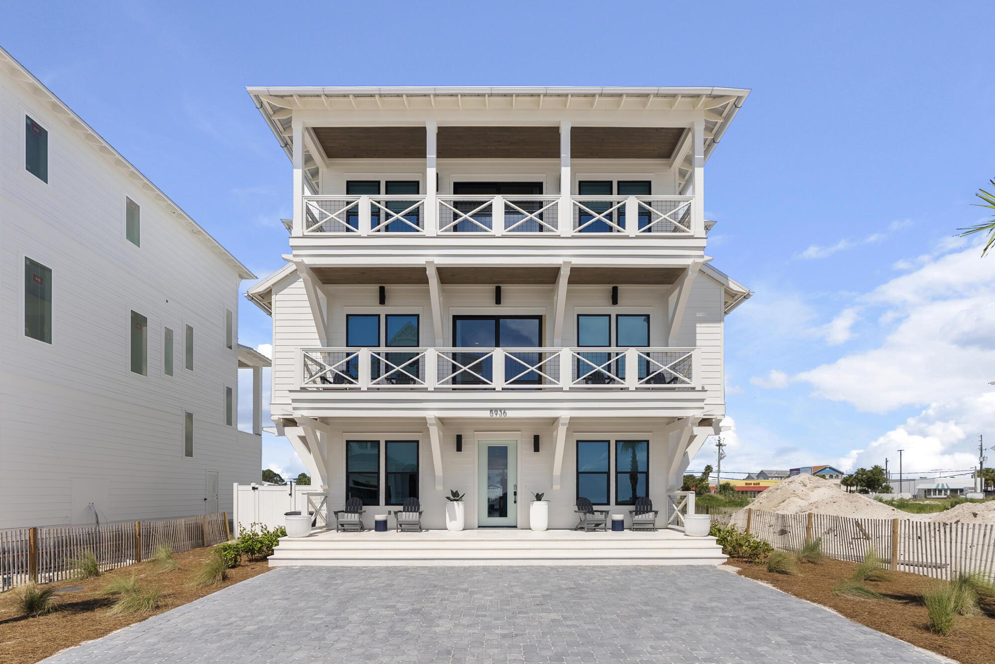 Image 1: 5936 Gulf Drive