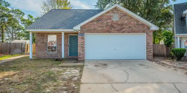 433 Forest Glen Place