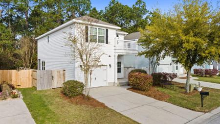 90 Mosaic Oaks Circle