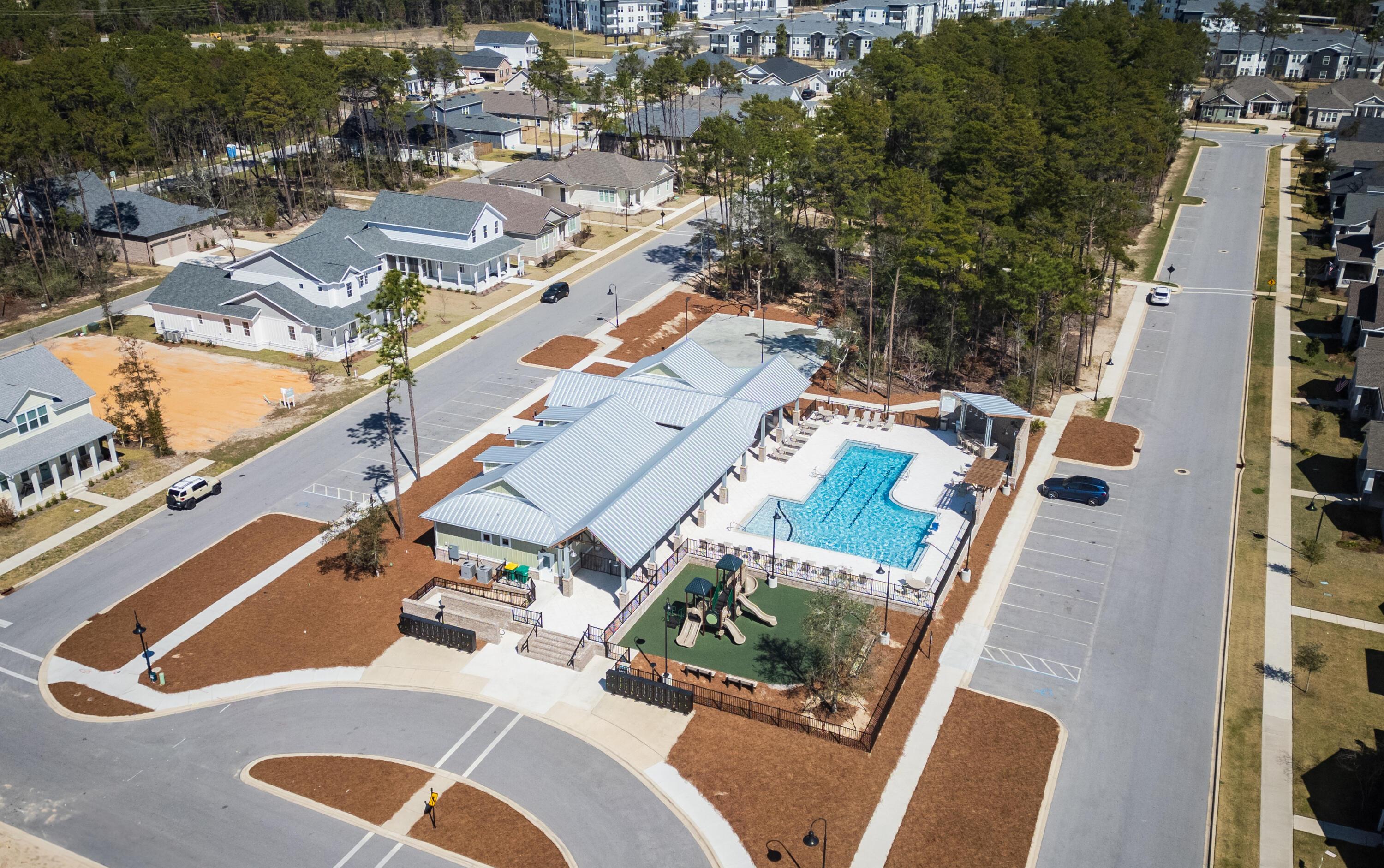 Image 3: DMC Clubhouse-29