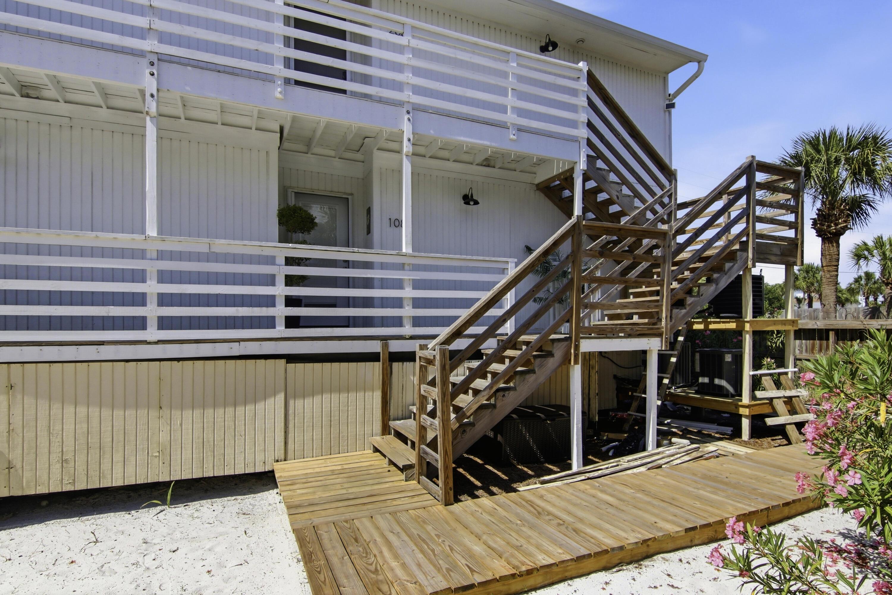 Image 4: 003_f8_445_Gulf_Shore_Dr_208