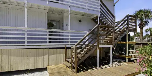 Image 4: 003_f8_445_Gulf_Shore_Dr_208