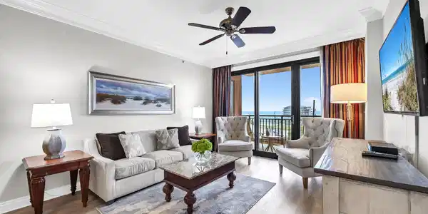10 Harbor Boulevard