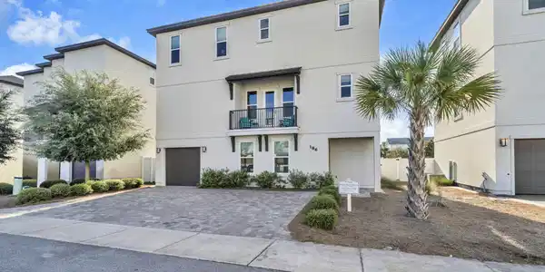 Image 4: 4-web-or-mls-DSC03026