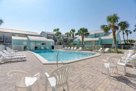 1030 Scenic Gulf Drive