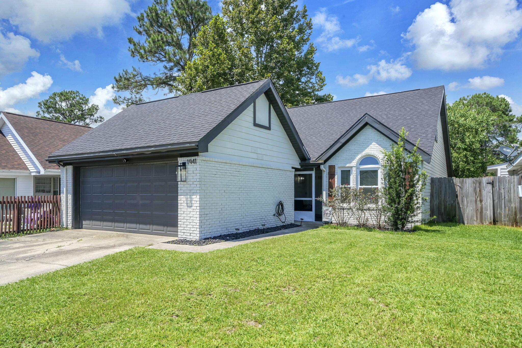Image 1: 4-web-or-mls-DSC08717