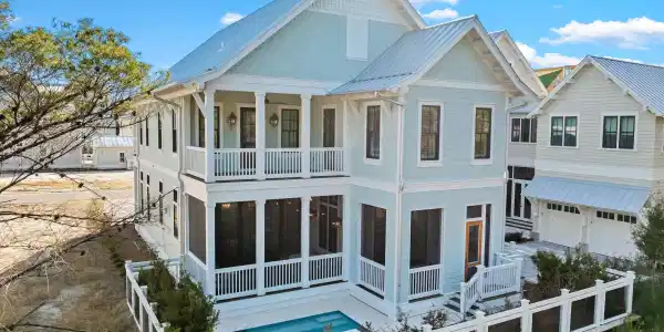 220 Climbing Rose Way