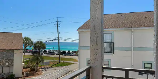 11 Driftwood Road