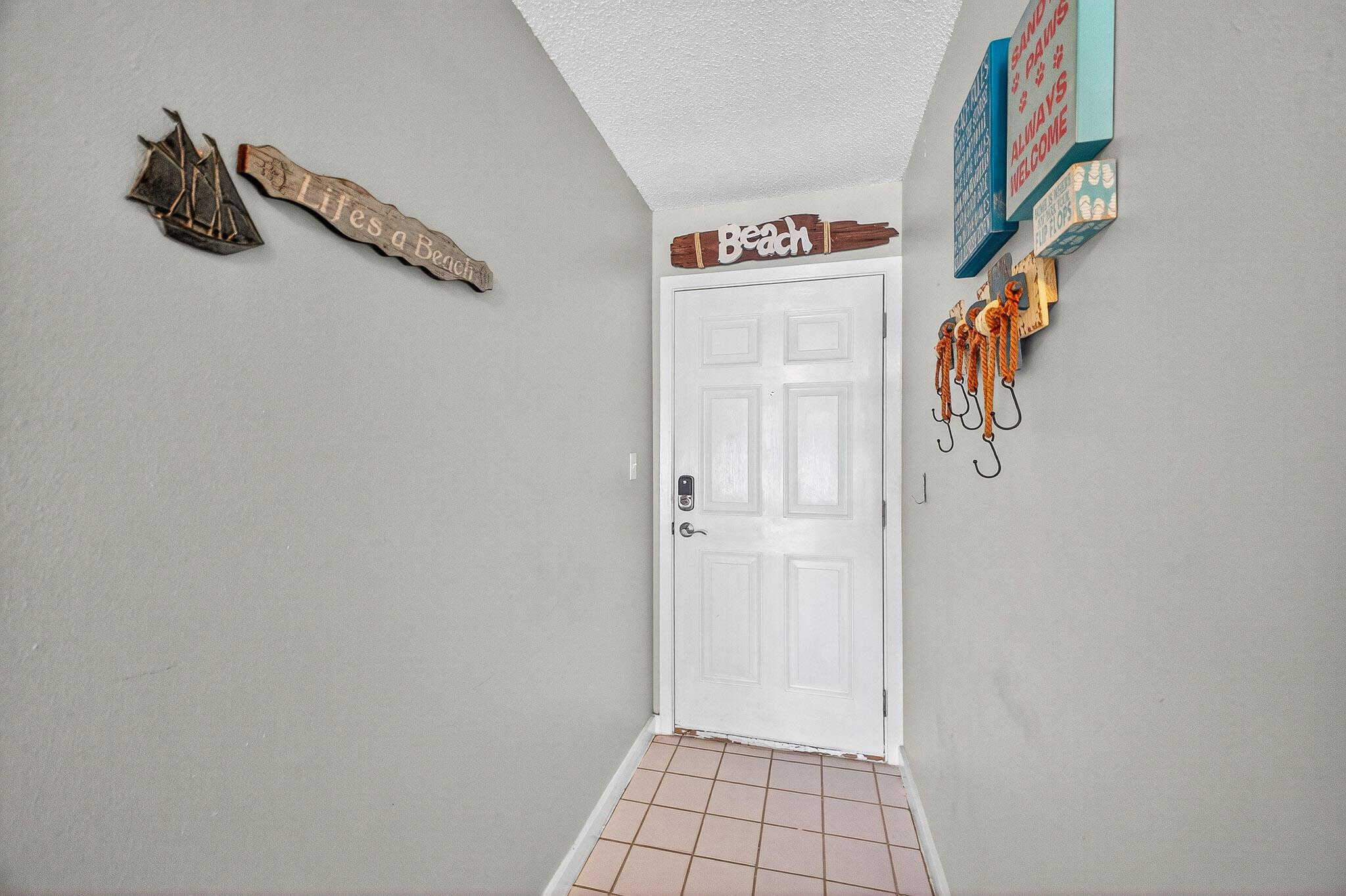Image 2: 485 Gulf Shore Dr 102-4
