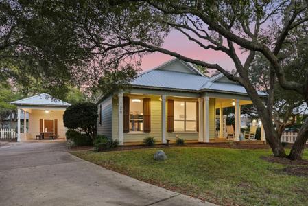 128 Seabreeze Boulevard