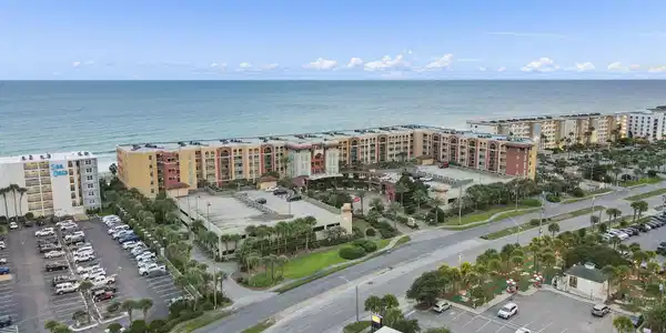 Image 4: Azure areal view