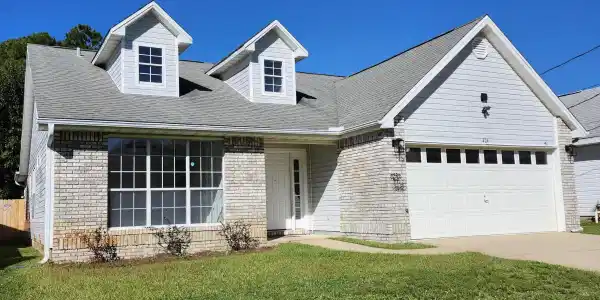 424 Bridgewater Court