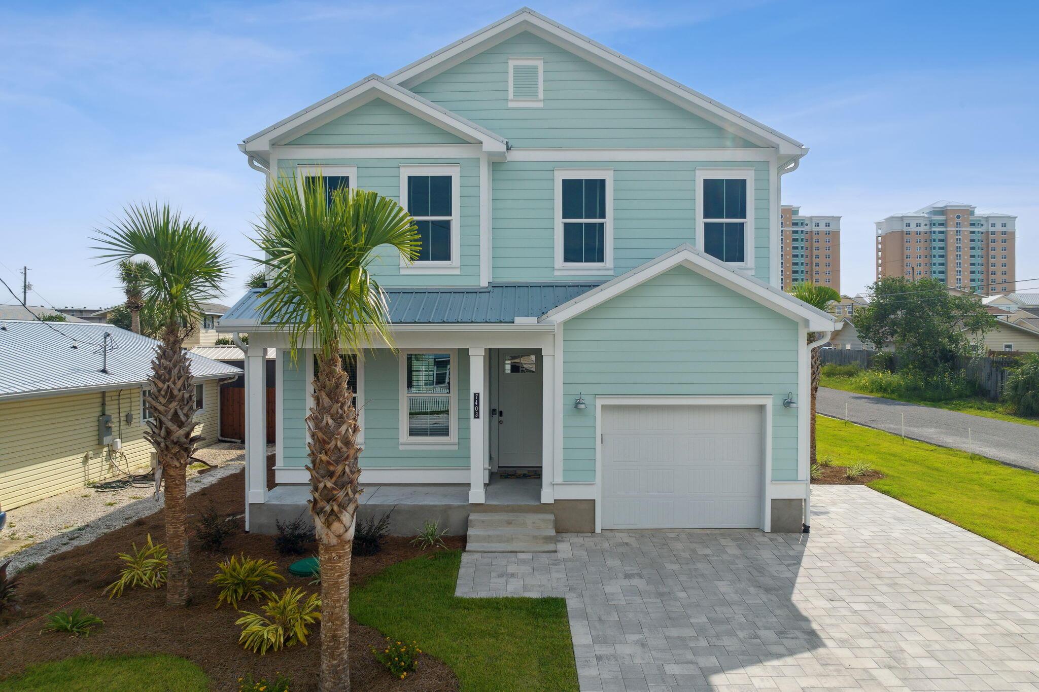 Image 3: Corner lot and garage!