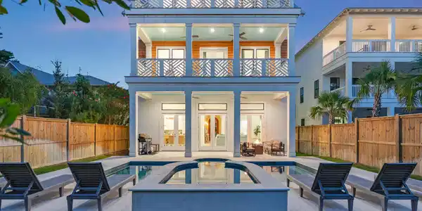 212 S Gulf Drive