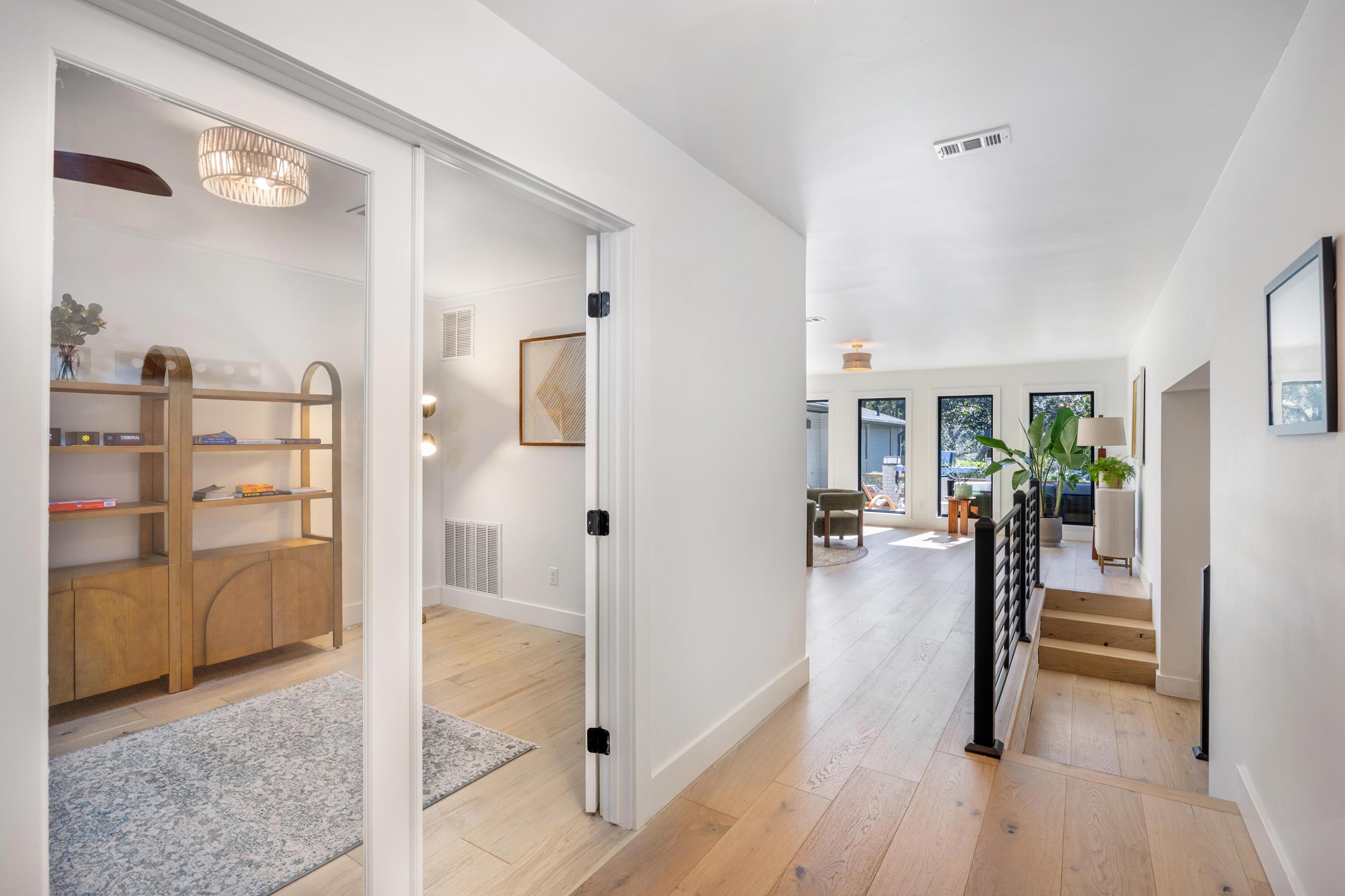 Image 4: 912Woodbriar_05