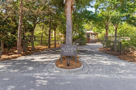 41 Summit Drive
