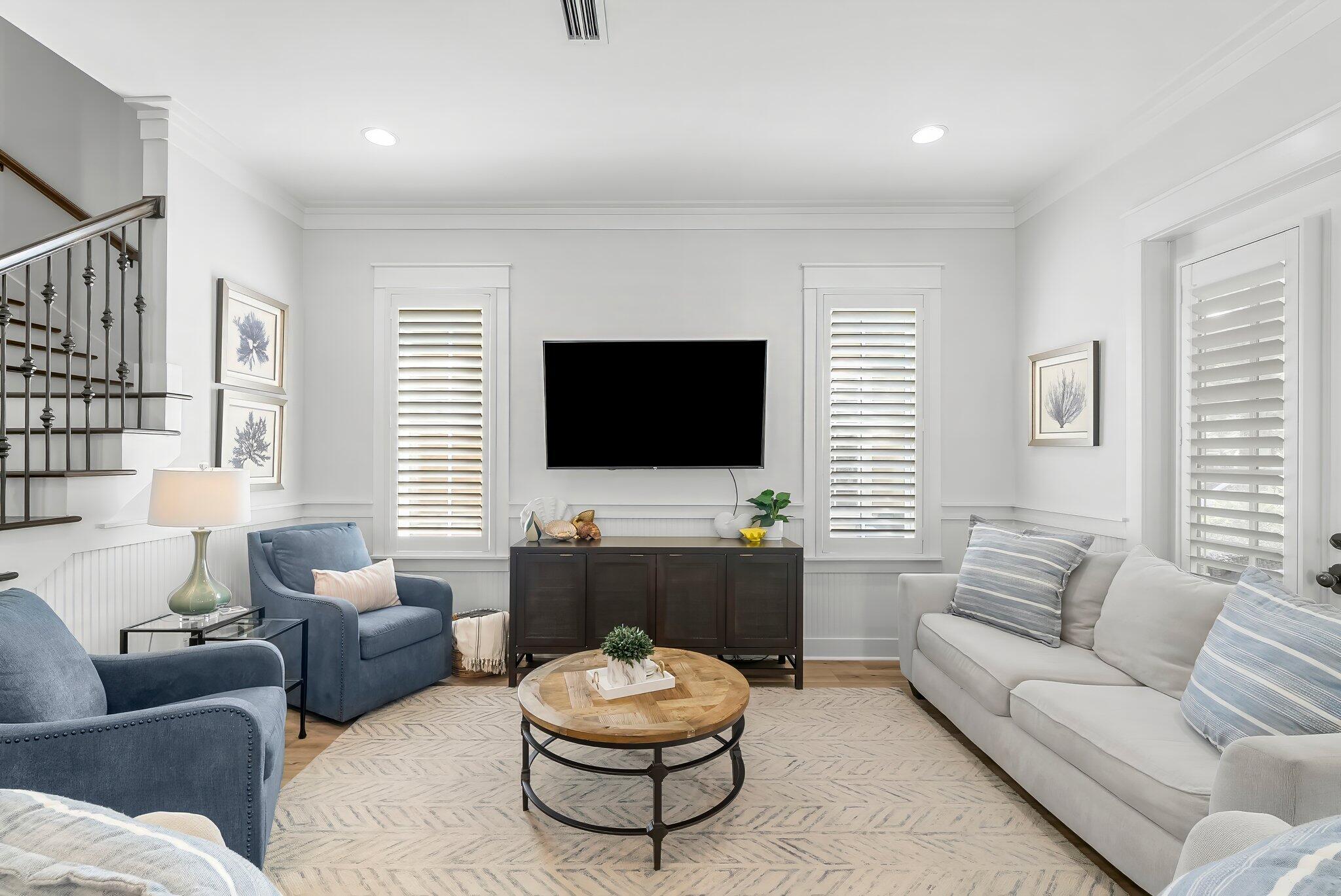 Image 2: 8-web-or-mls-2478 Bungalo Ln-19