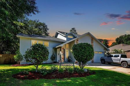 157 N Bermuda Circle