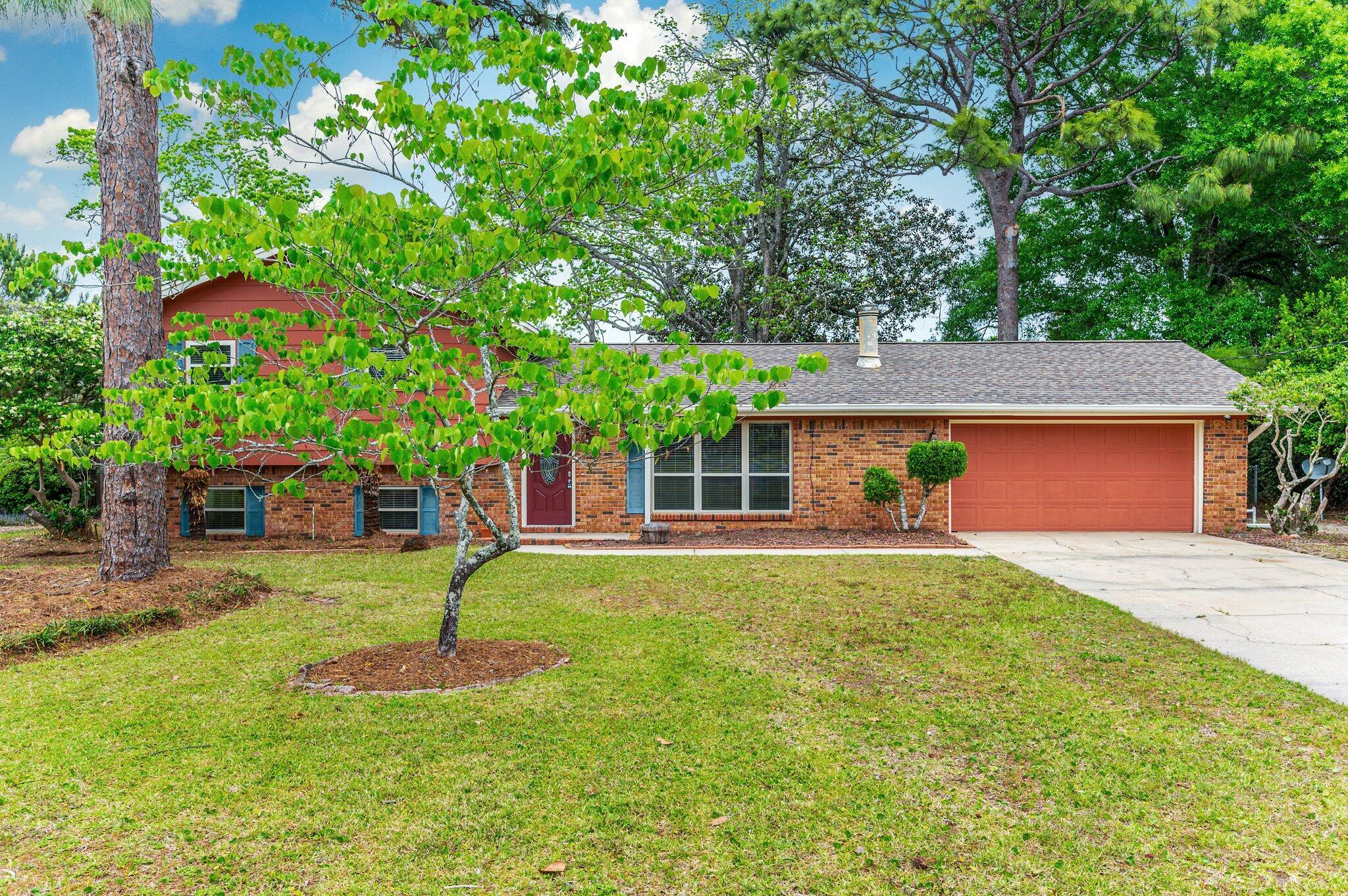 Image 2: 1-web-or-mls-11-birch-ave