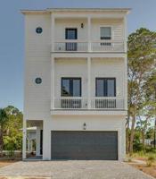 7 Grande Pointe