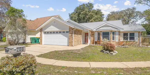 200 Woodland Park Circle