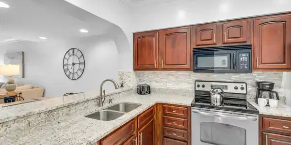 Image 3: 5151 Beachwalk Circle