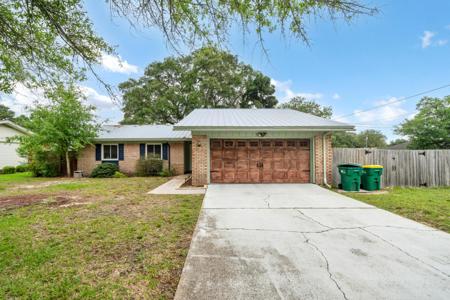 74 Mooring Lane