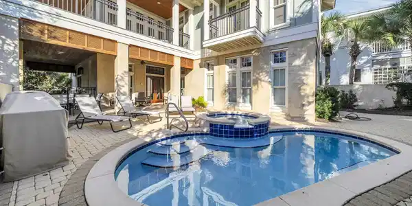 45 Kristi Lane