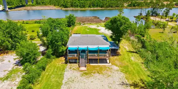 178 S Canal Drive