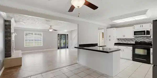 Image 2: 006-2216 Calle De Pizarro-MLS