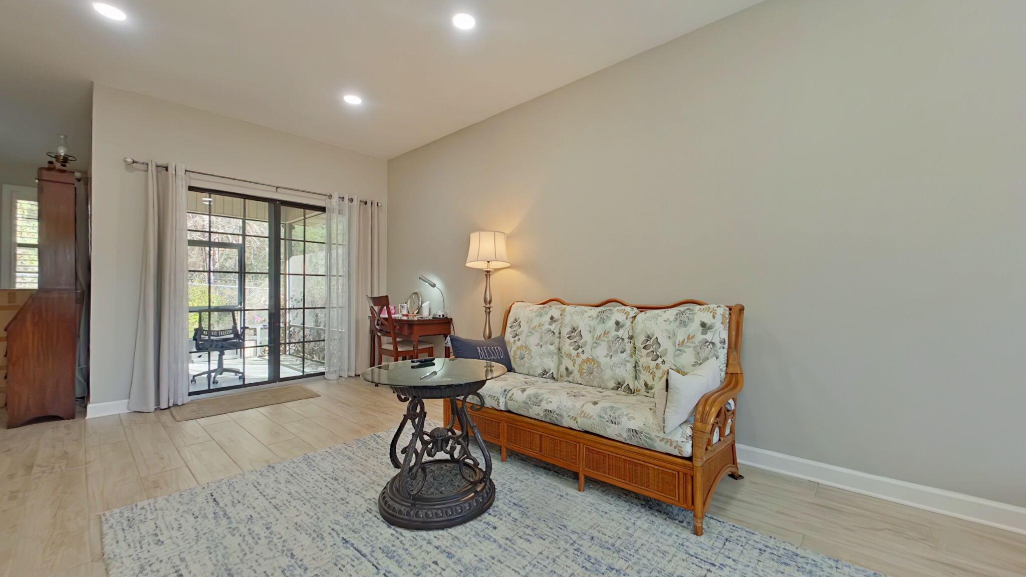 Image 4: 4-web-or-mls-3 Living Room-3