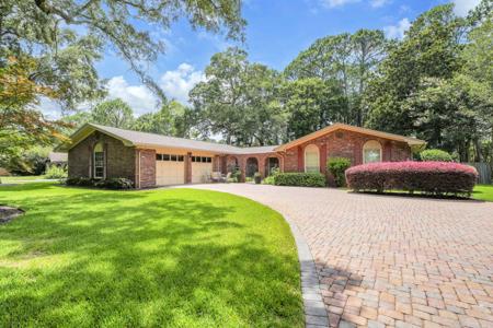 103 Bahia Vista Drive