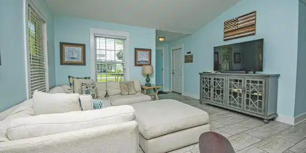 Image 4: 4