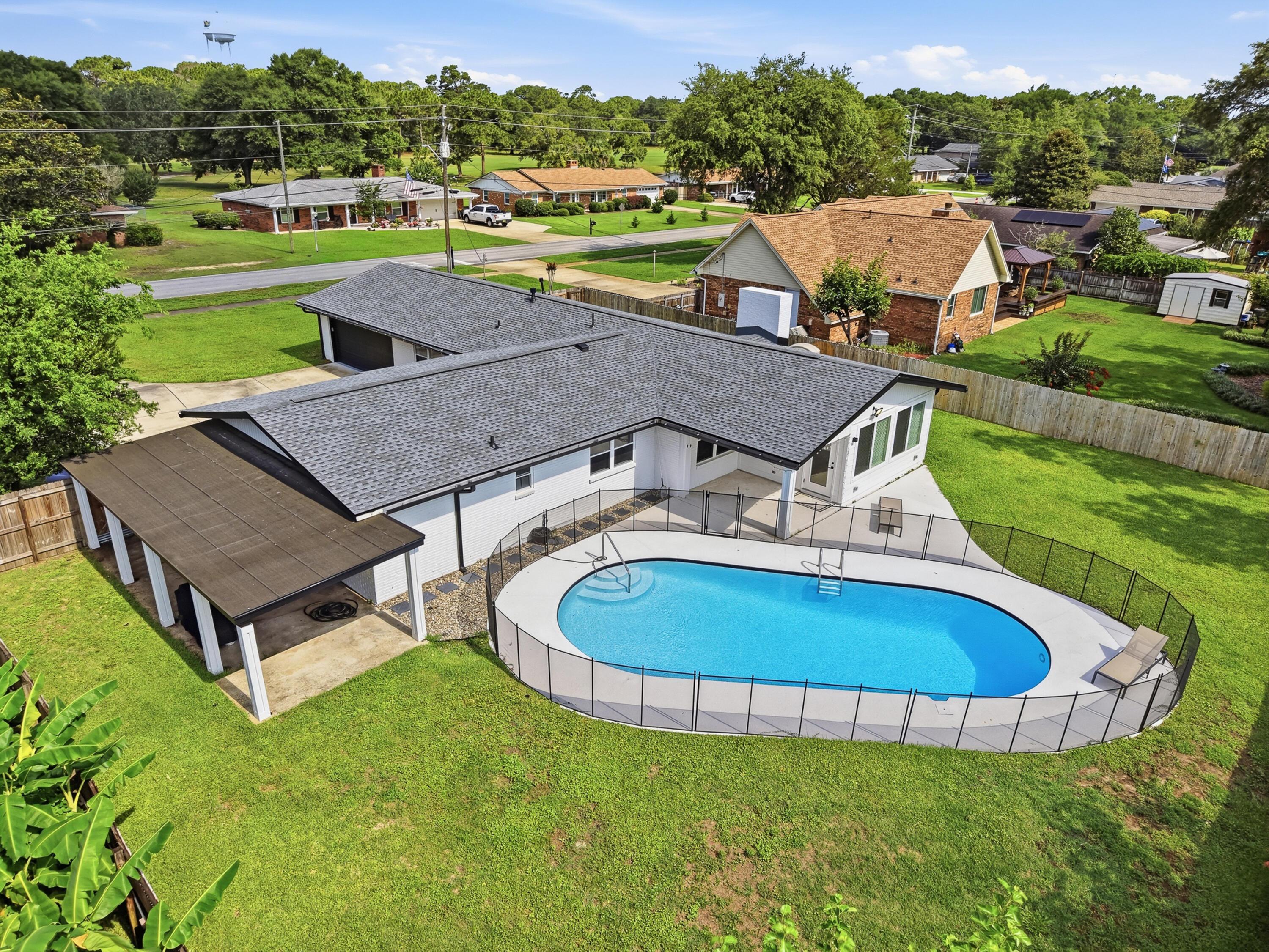 Image 2: 618 Country Club