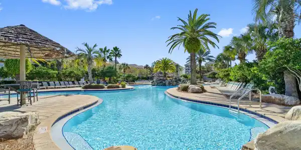 Image 3: 2 pool tiki side