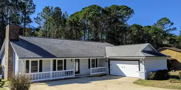 805 W Ridgewood Cove