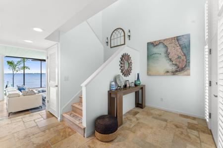 425 Bay Shore Drive